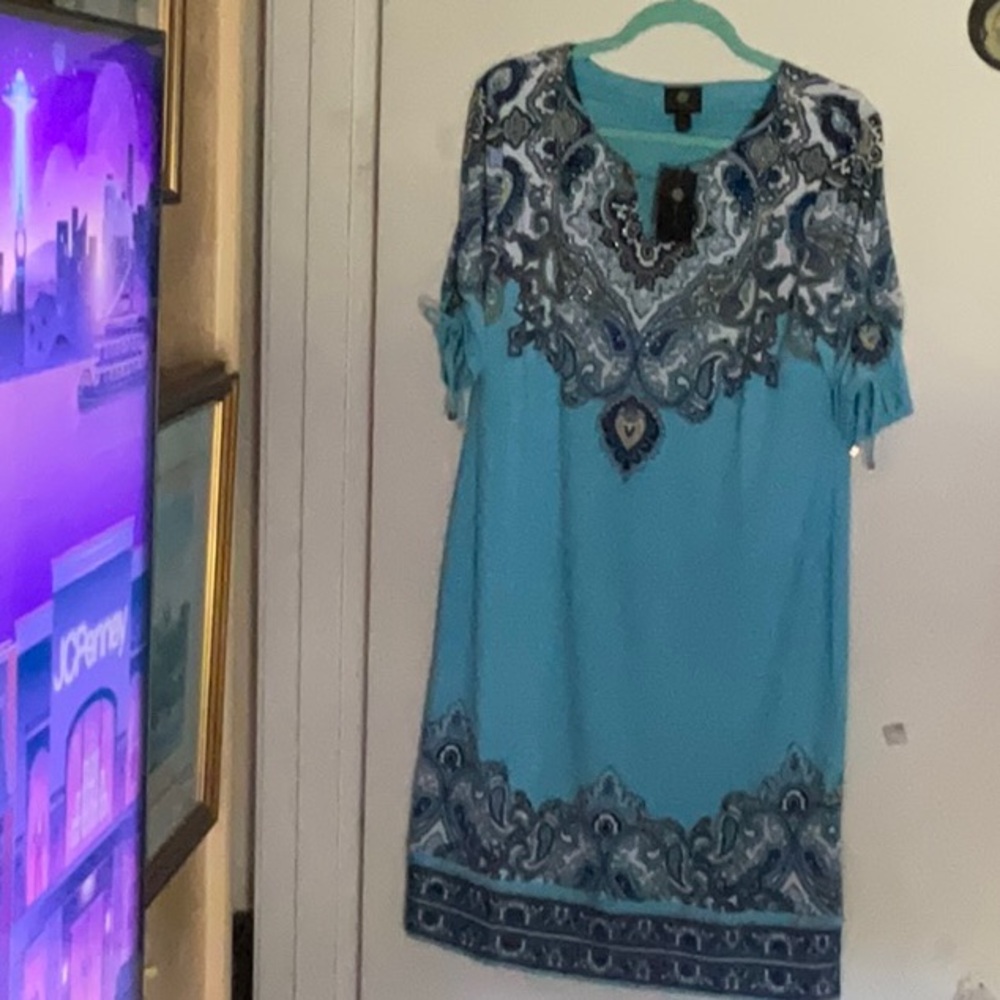 JM COLLECTION Medium Elegant Dress With Beaded Accents